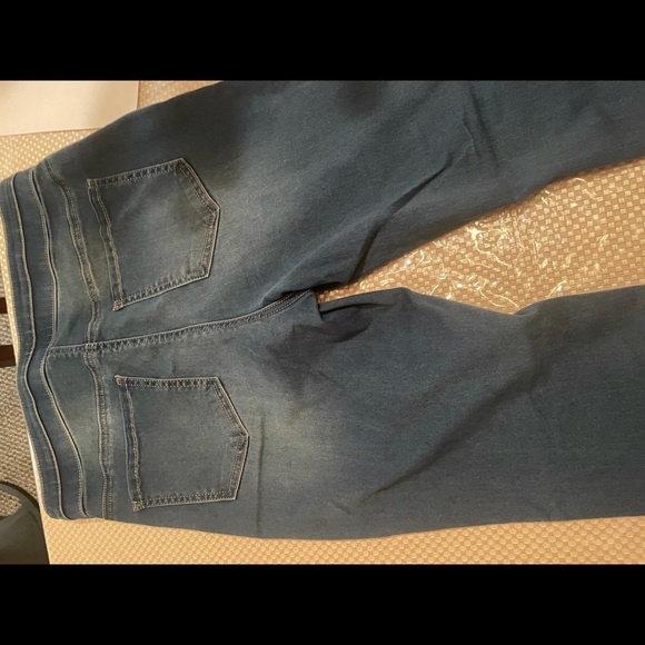 NWT New York and Company Soho jeans high waist pull on leggings Medium - Picture 4 of 6